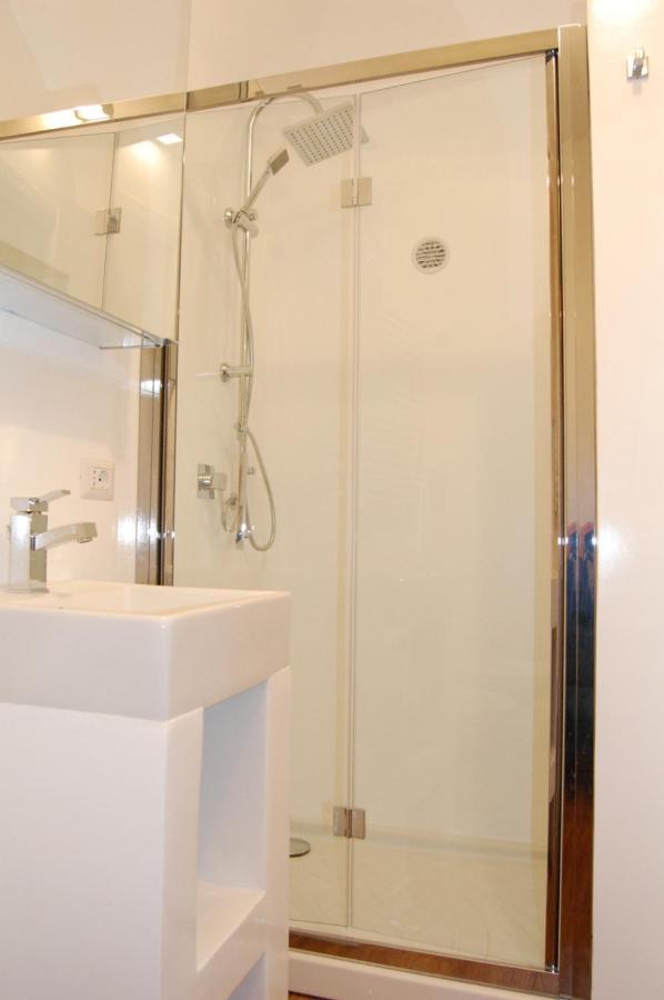Central Suite Apartment Bari Exterior photo