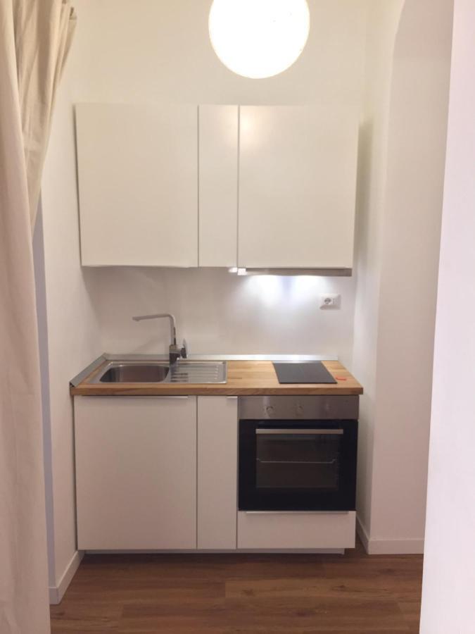 Central Suite Apartment Bari Exterior photo